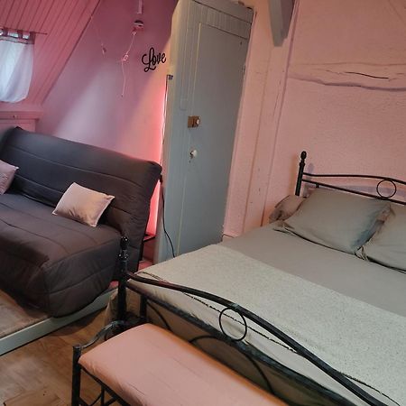 Bed and Breakfast Le Lion Dort Cormeilles-en-Parisis Exterior foto